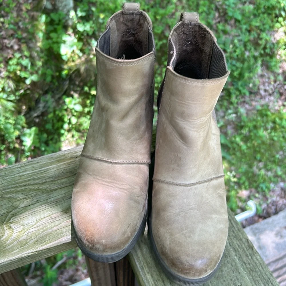 Sorel Beige Brown Chelsea Ankle Booties